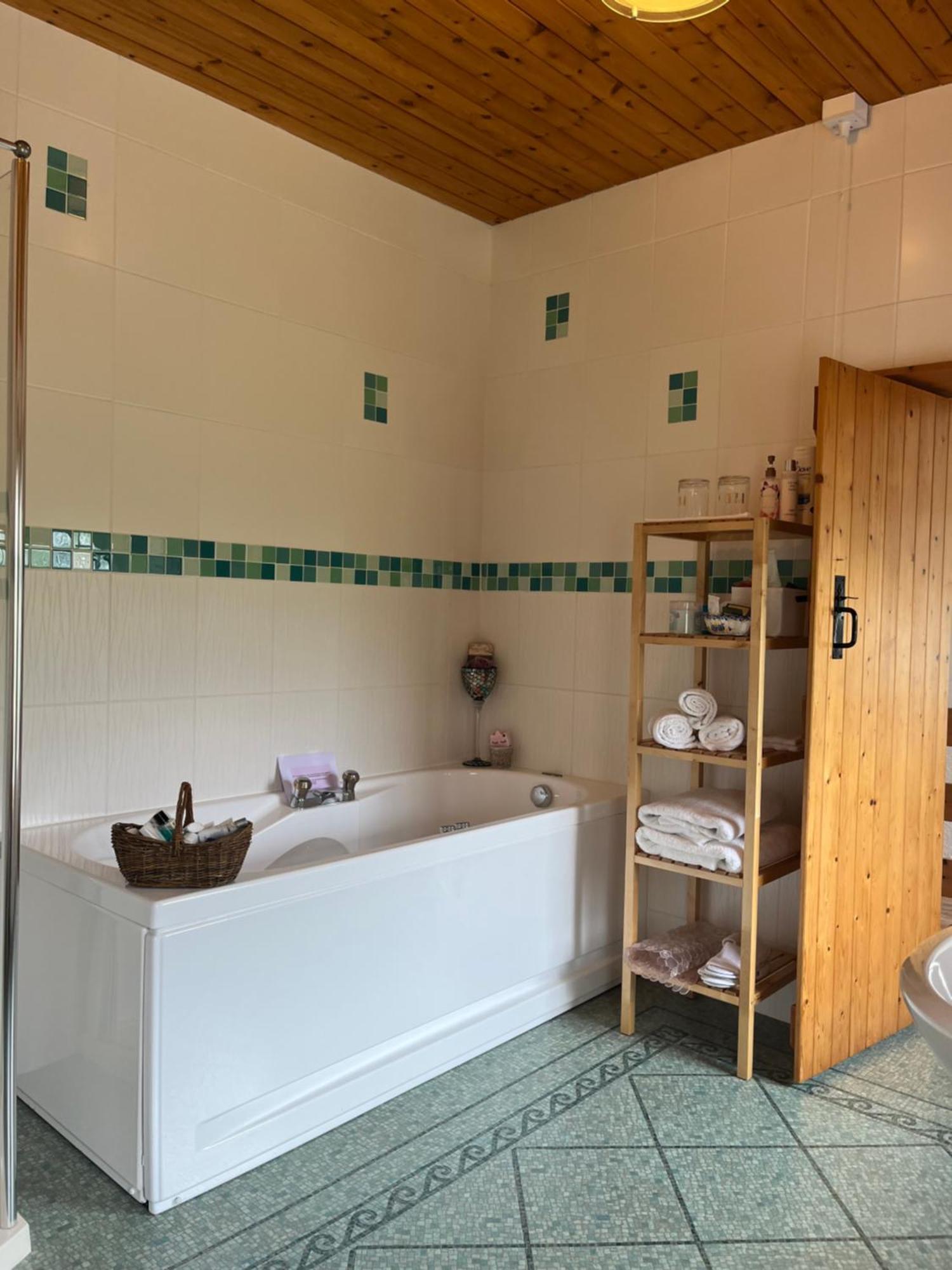Bed and Breakfast Old Mill House Ларн Экстерьер фото